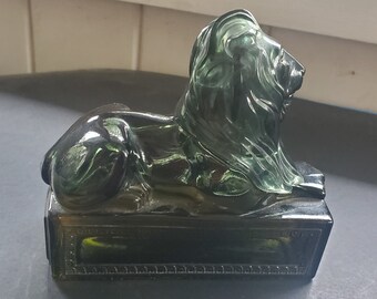 Avon Classic Lion Bookend Deep Woods After Shave Decanter - FULL - 1970s