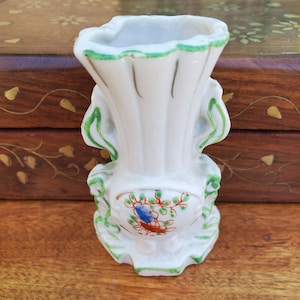 Vintage Japanese Porcelain Bud Vase