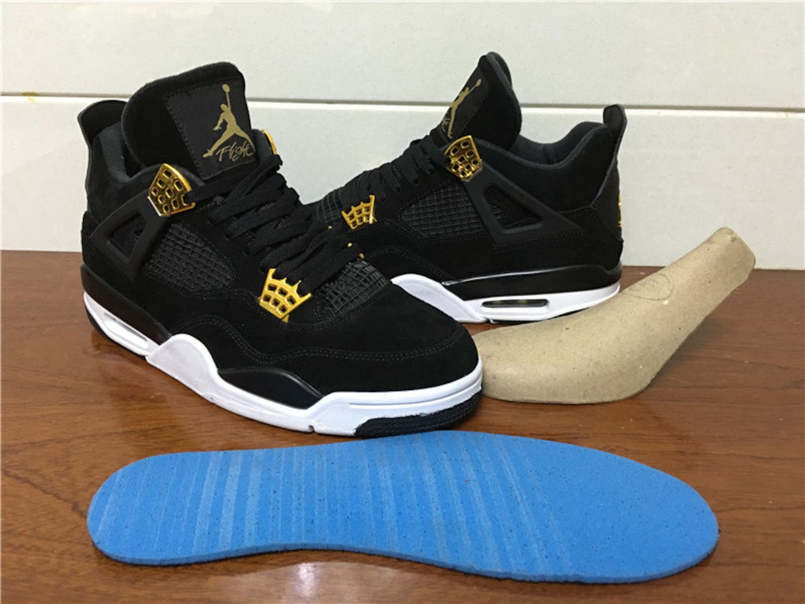 women's triple black huaraches