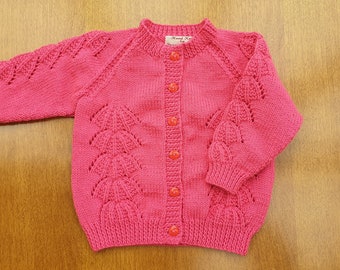 Cardigan per bambini lavorato a mano rosa Cupido 18-24 mesi, cardigan per bambini lavorato a mano rosa brillante