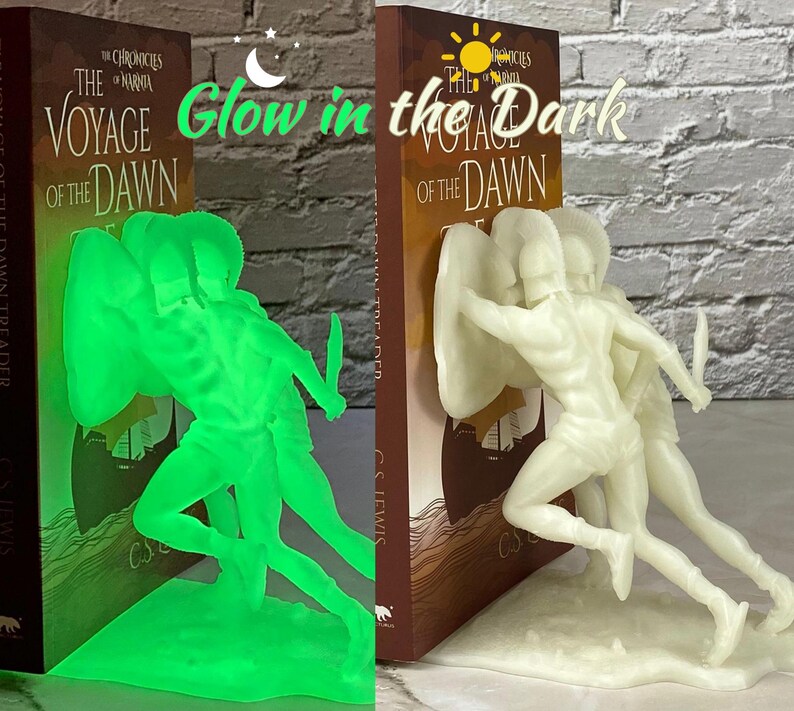 Spartan bookend — Ancient Times Greek warrior gladiator shelf decor and book holder, 3D-printed PLA with minimalist marble look; available as single or set of 2. Unique Gift for him or her; perfect for home office or library, keeps books upright.