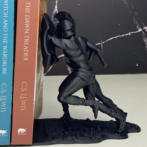 Spartan bookend — Ancient Times Greek warrior gladiator shelf decor and book holder, 3D-printed PLA with minimalist marble look; available as single or set of 2. Unique Gift for him or her; perfect for home office or library, keeps books upright.