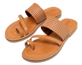 Sandalias de cuero griego hechas a mano, con tiras y aro para el dedo del pie, color vachetta tostado