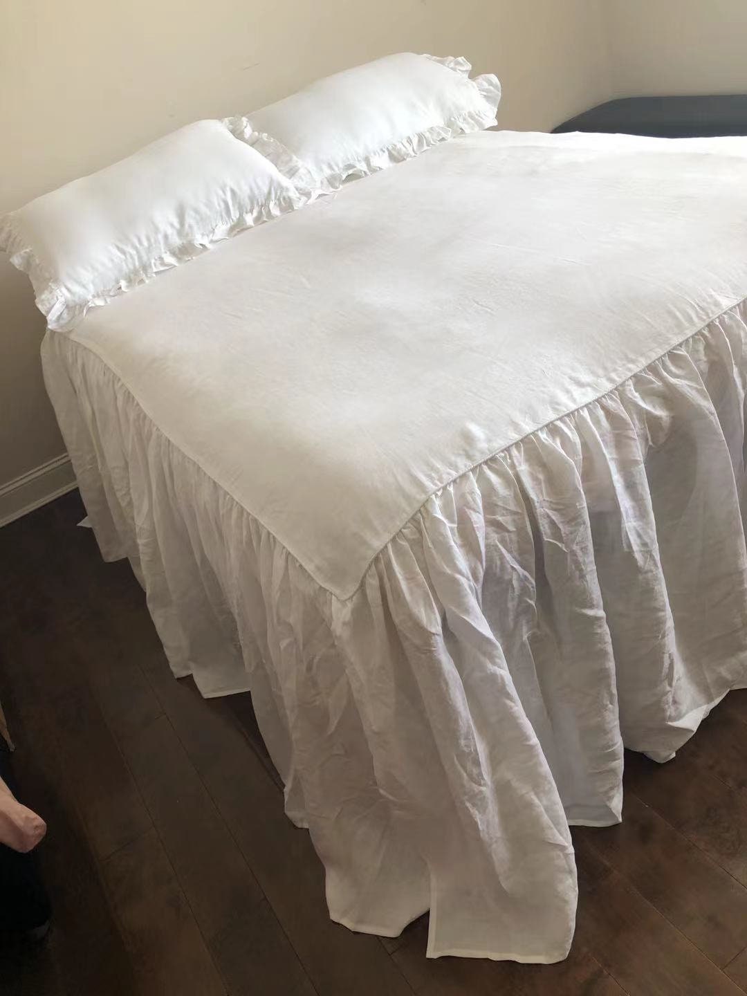 White Bedspread With Gathered Ruffle Fall, Linen Bedspread, Ruffle