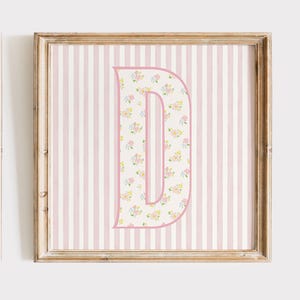 Impressão de arte inicial floral | Arte de parede de berçário com letra D personalizada | Download digital | Impressão de monograma preppy | Alfabeto com inspiração vintage