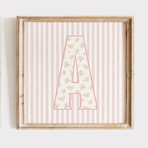 Impresión artística con iniciales florales / Arte de pared personalizado con la letra A para la habitación de los niños / Descarga digital / Impresión de monograma preppy / Alfabeto de inspiración vintage
