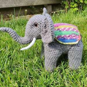 Elephant ENGLISH/DUTCH crochet pattern