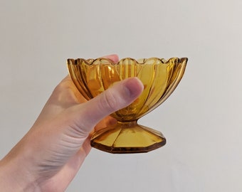 Vintage 1940s Amber Glass Art Deco Dessert Bowls | Set of 6 | Retro Kitchen Decor