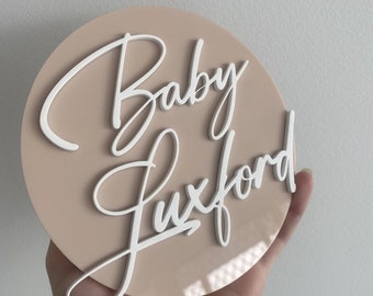 Dubbele acryl baby naam cirkel plaquette | Naamplaat van acryl | Naamplaatje voor kinderen | Naambord voor kinderen | Gelaagd naambord | Kinderkamer Decor