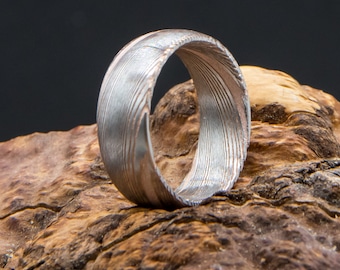 Rosé Ring aus geätztem Damaststahl Bandring Herren Damen 8mm breit