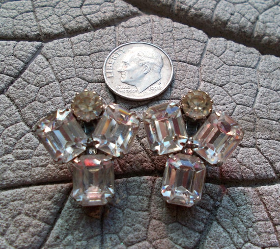 Vintage Signed WEISS Costume Earrings, Clear Emer… - image 4