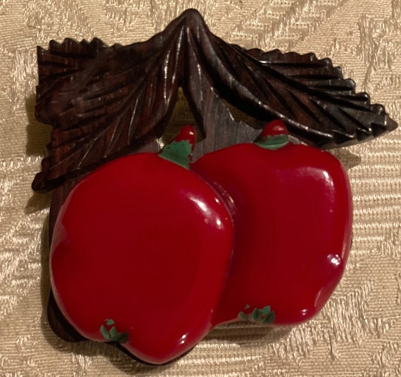 Vintage Bakelite Cherry Pin, Bakelite Cherry Broo… - image 4