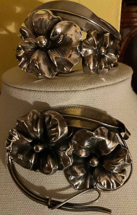 Vintage 40’s Sterling Flower Bracelet and Brooch … - image 10