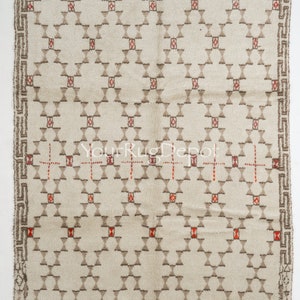 Contemporary Moroccan Tulu Rug. 100% Natural Undyed Wool. Custom Options Available. BT118