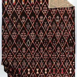 Contemporary Hand-Knotted Moroccan Rug. Made to Order, Customizable. 100% Organic Wool. Beni Ourain Tulu Carpet. BNT10
