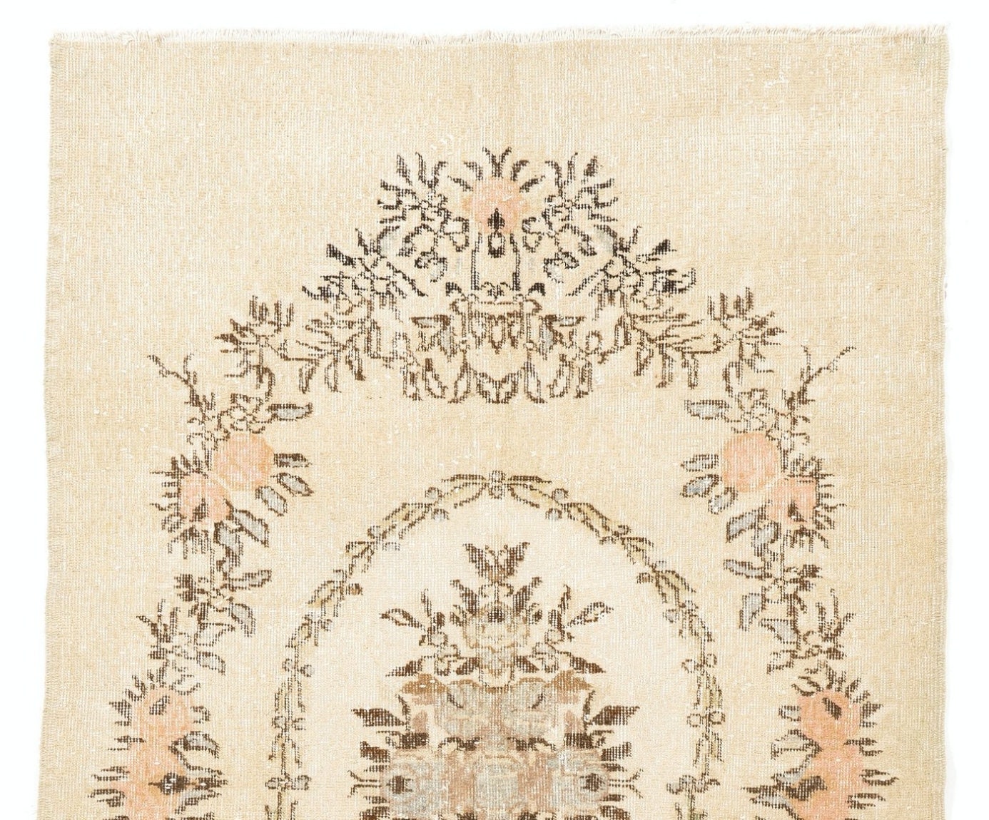 トルコで手織りされた珍しいヴィンテージラグ。4.2 x 7.2 フィート