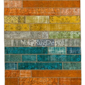 Moderner Patchwork Teppich. Handgefertigt aus neu gefärbten Vintage Teppichen, individuelle Optionen verfügbar. BD700