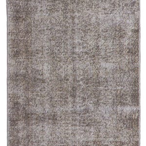 4x7 Ft Contemporary Accent Rug in Gray Color, Handknotted in Turkey. BC1001