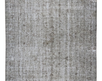 6.5 x 10.2フィートのヴィンテージラグ。チャコールグレーに染め直し