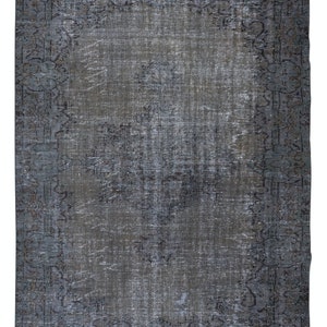 Gray Area Rug with Medallion, Ideal for Modern Interiors Handwoven and Handknotted in Isparta, Turkey. 6x8.5 Ft, BTEK1185