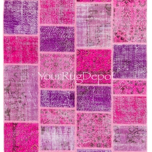 Moderner Patchwork Teppich. Handgefertigt aus neu gefärbten Vintage Teppichen, individuelle Optionen verfügbar. BD735