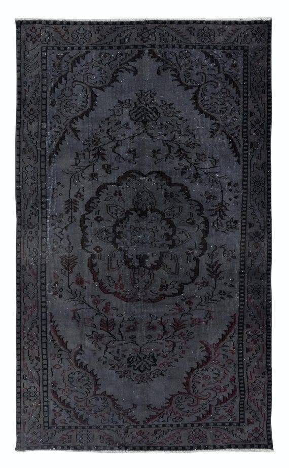 5.4 x 8.7フィートのヴィンテージハンドメイドトルコラグ。グレーに