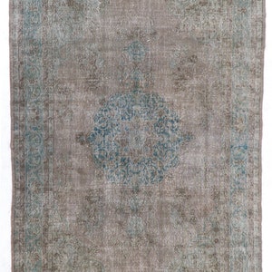 7x10.5 Ft Decorative Medallion Design Area Rug in Gray for Modern Interiors, Handknotted in Turkey. BC1113