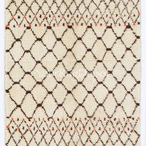 Contemporary Handmade Moroccan Tulu Rug, 100% Soft Organic Wool, Custom Options Available. BT48
