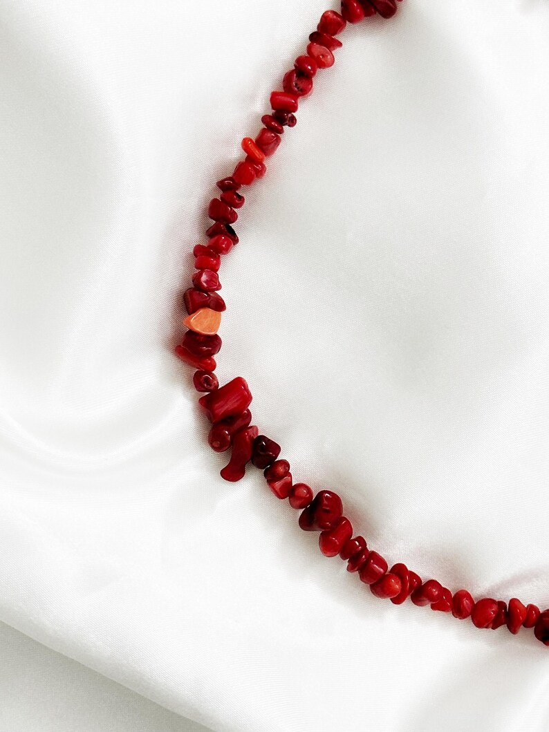 Rote Korallen Kette – Red Coral Stone Necklace Handmade – Natural Coral Chip Necklace – Korallen Halskette Damen – Boho Gift for Her bild 7