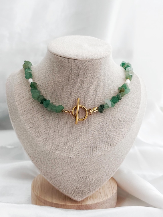 Aventurin Kette mit Ringstab-Verschluss – Green Aventurine Necklace Toggle Clasp – Natural Stone Chip Necklace – Aventurin Kette Gold – Boho