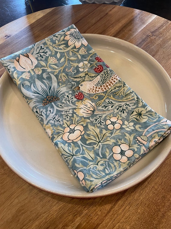 Morris & Co. Strawberry Thief Cotton Napkins – Blue Cottage Tableware Set