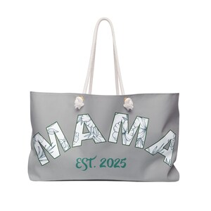 Muttertag Weekender Tasche mit grünem Logo, erstes Muttertagsgeschenk, Mamas Reisetasche, große Reisetasche, personalisierte Seesack