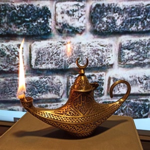 Vintage messing Aladdin-olielamp: sandaalvormige geestlamp