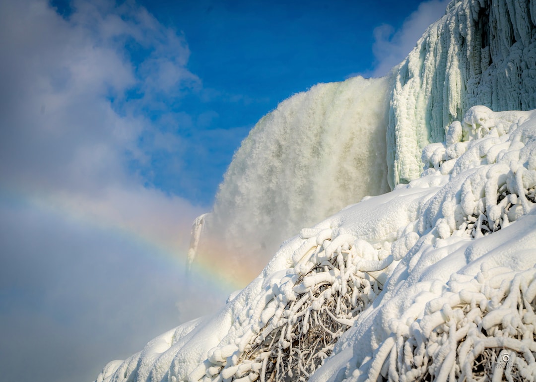 niagara-falls-in-winter-rainbow-etsy