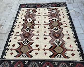 Kilim Rug Handwoven Wool & Jute Dhurrie, Traditional Indian Area Rug, Durable Handmade Floor Decor, Boho Bohemian Accent Carpet