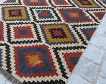 Handwoven Wool Kilim Rug, Geometric Tribal Area Rug, Southwestern Diamond Pattern Flat Weave Carpet, Boho Rustic Home Decor