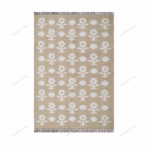 Handwoven Wool Jute Kilim Rug: Bohemian Southwestern Decor