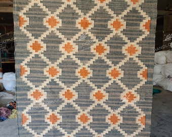 Handwoven Wool Jute Kilim Rug: Vintage Turkish Style