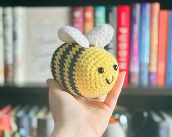 Small Crochet Bee