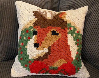 Deer in the Wreath C2C crochet pattern