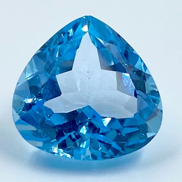 Pierre taillée de topaze bleue naturelle, topaze bleue naturelle, topaze bleue en vrac, pierre semi-précieuse, fabrication : 12x12x7 mm, 8,60 carats