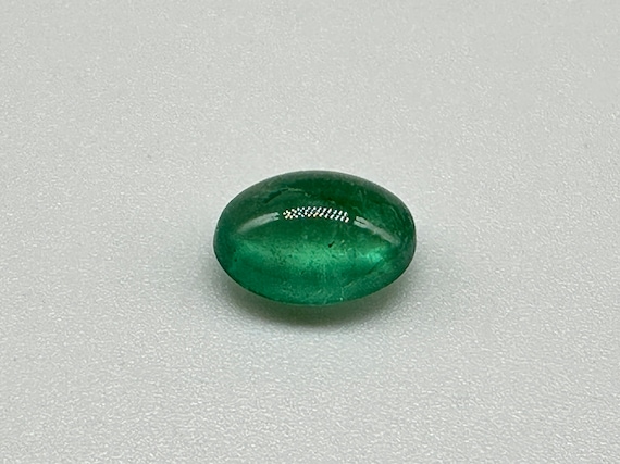 Natural Vivid Green Emerald Cabochon, Zambia Origin (8x6x3 mm)