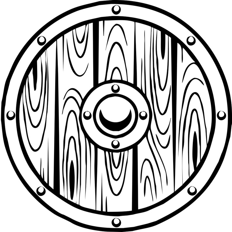 Pode incluir: Uma ilustra&ccedil;&atilde;o de um escudo circular de madeira com t&aacute;buas verticais e um umbo central proeminente. O design inclui uma borda externa espessa fixada por rebites espa&ccedil;ados uniformemente, renderizada em linhas pretas e brancas com textura de madeira.