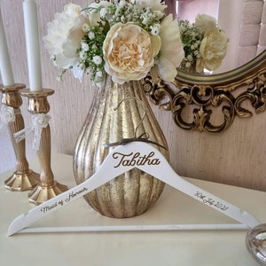 Personalised wedding hangers | Bridal party hangers |Personalised hangers | wedding keepsake