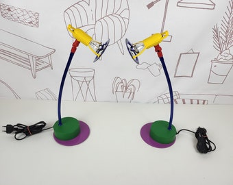 Set of 2 vintage Memphis Style table lamps from the 80s. Colourfull table lamps, set of 2 adjustable table lamps.