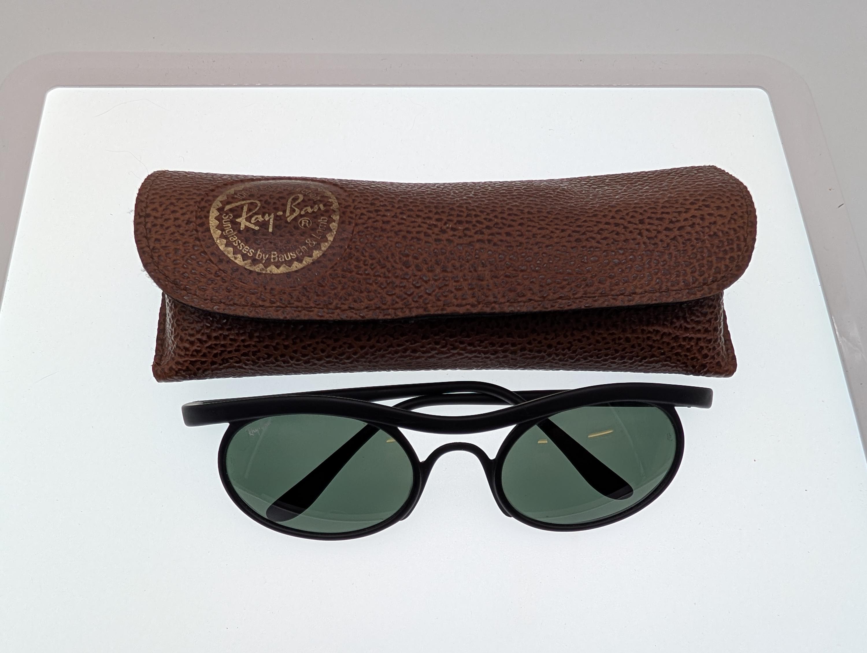Vintage Ray-Ban Cat- predator series Sunglasses Black Frames with Green Lenses Ray-Ban Cat Eye Black Vintage Sunglasses for sale | eBay main image 4
