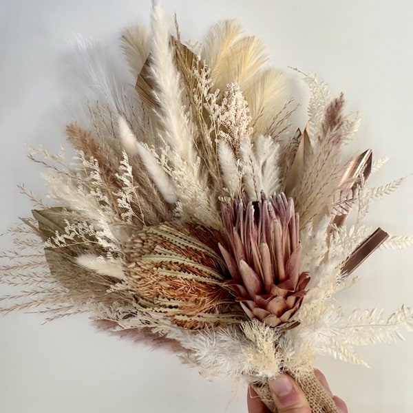 Bridal bouquet, native dry flower bouquet arrangement, wedding flowers decor, artificial flower bouquet,dry banksia protea flowers