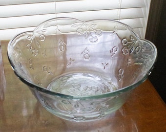 Vintage Anchor Hocking - Large Serving Bowl - Cottagecore Floral Pattern Glass Dish - Housewarming Gift - Spring Summer Kitchenware