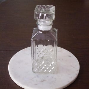 Vintage Cut Glass Decanter with Stopper – Barware, Whiskey, Bourbon, or Liquor Bottle for Home Bar or Gift