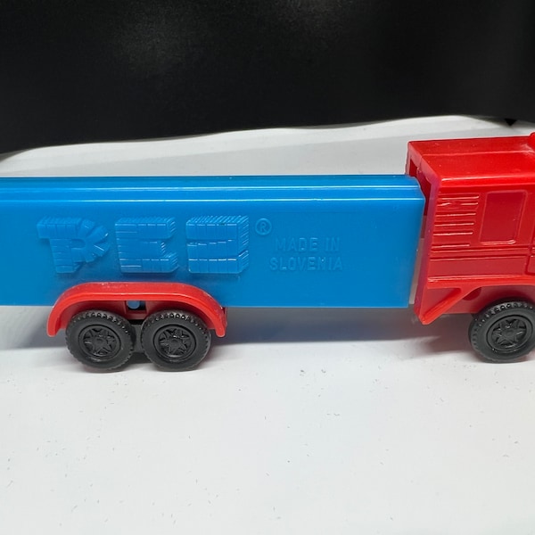 Pez Red Truck Blue Trailer No Feet Slovenia